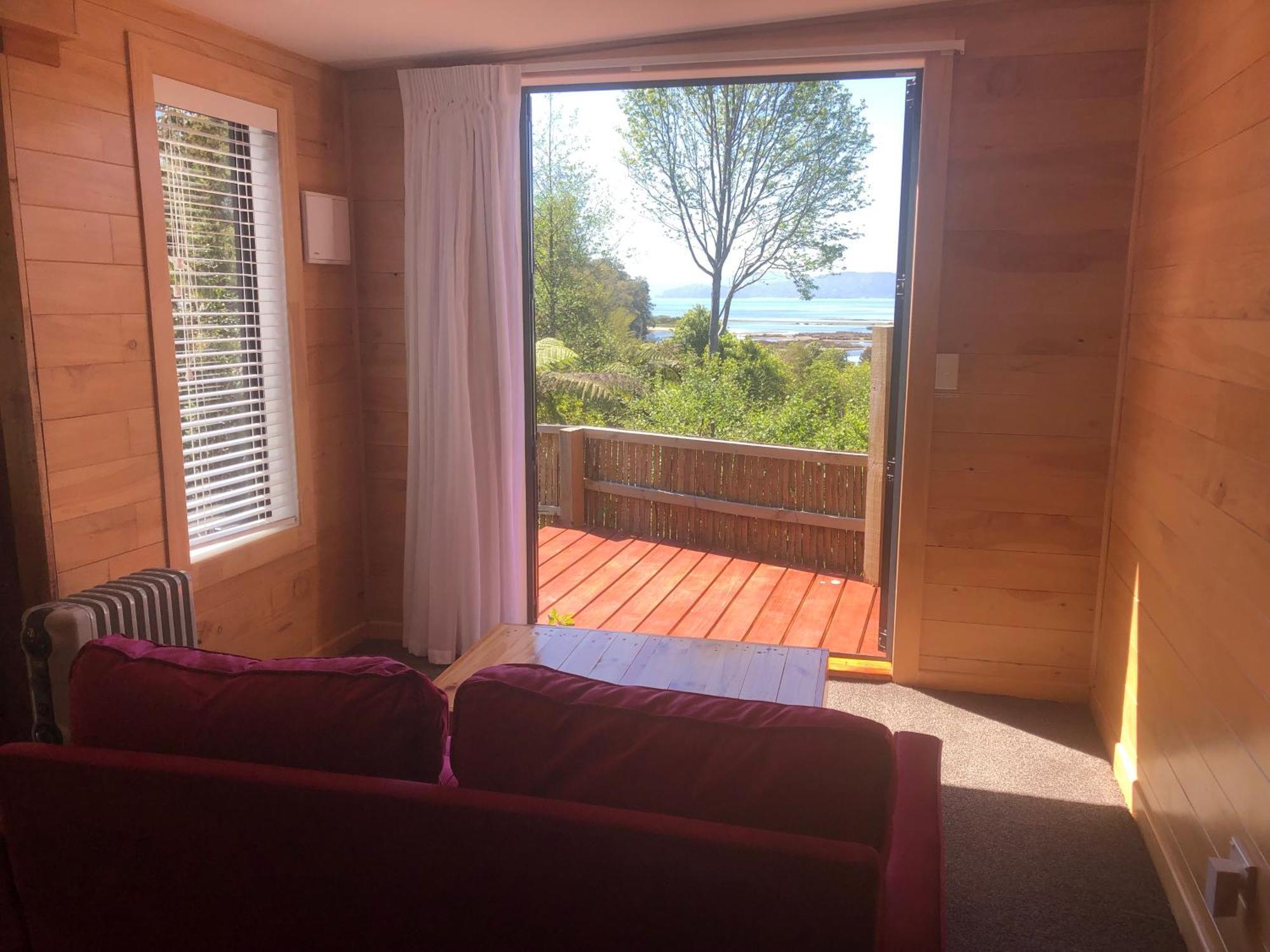 Heron Hideaway At First Light Rangihaeata Retreat Экстерьер фото