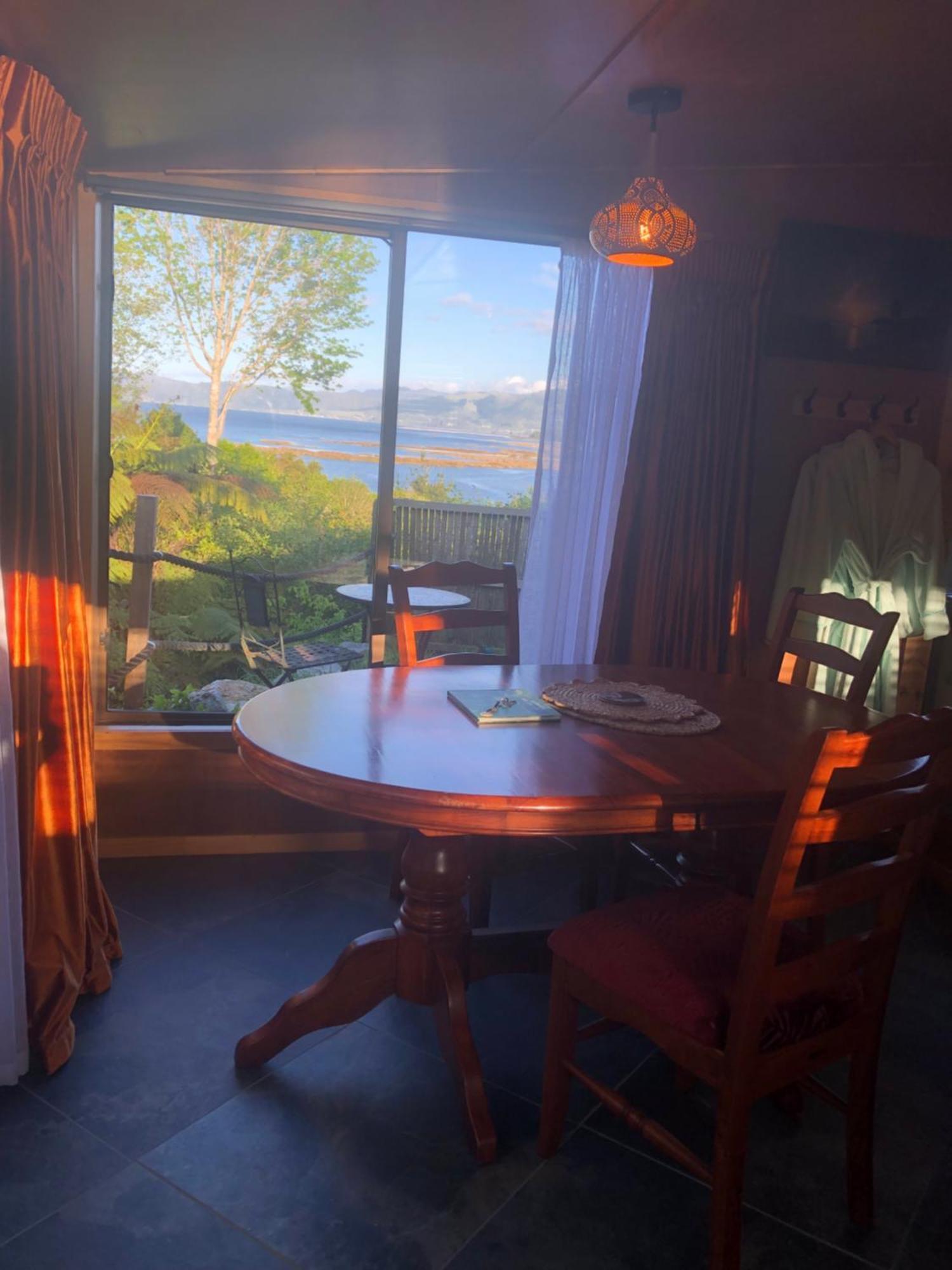 Heron Hideaway At First Light Rangihaeata Retreat Экстерьер фото
